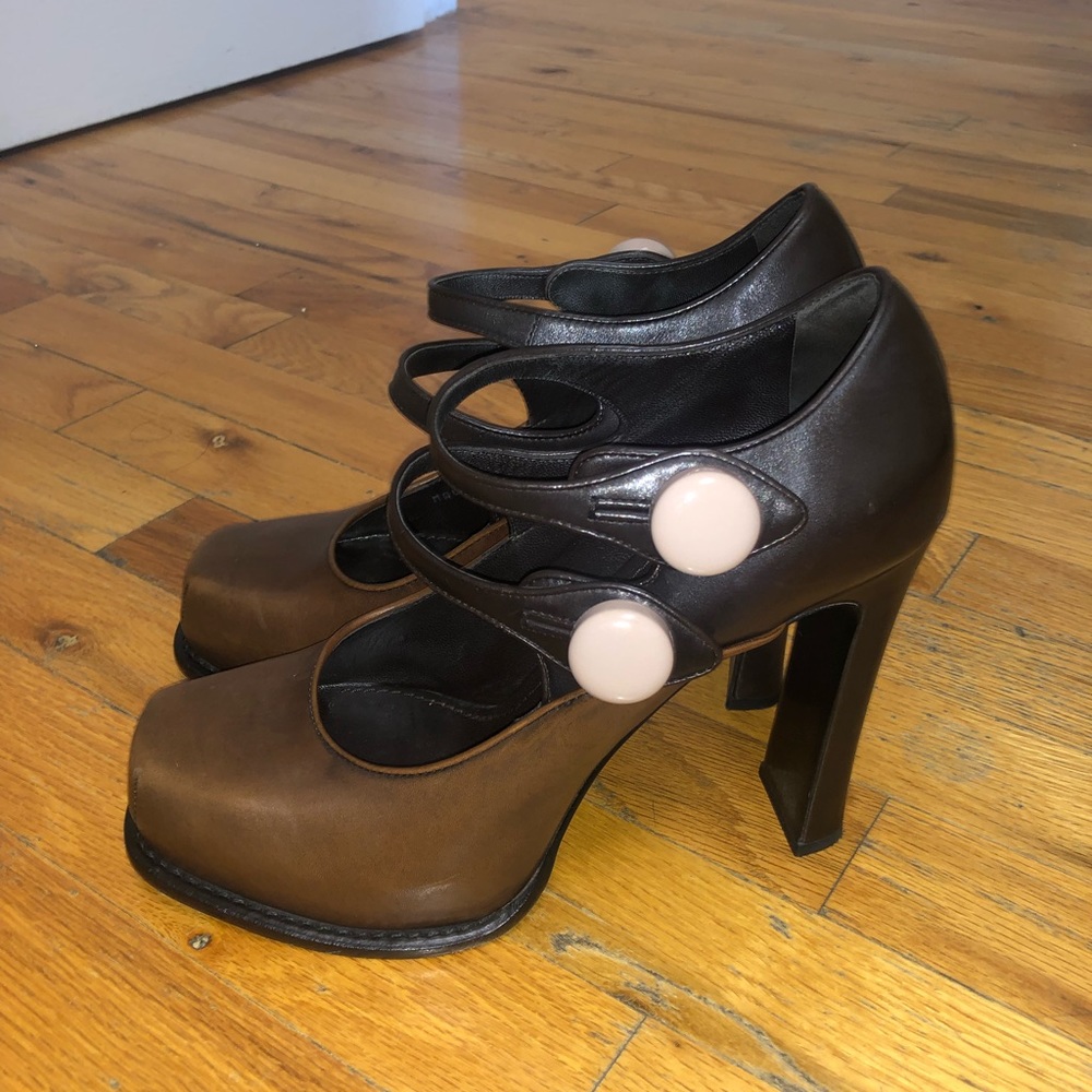 Louis Vuitton Brown Heels